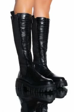 AZALEA WANG WE OUTSIDE FLATFORM BOOT IN BLACK