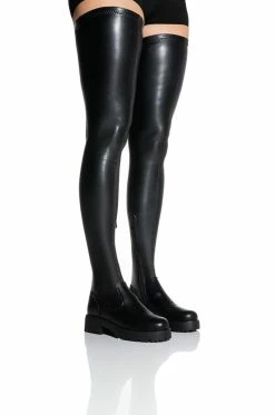 **SLIM FIT** AZALEA WANG SURGICAL FLATFORM BOOT WITH 4 WAY STRETCH IN STRETCH PU
